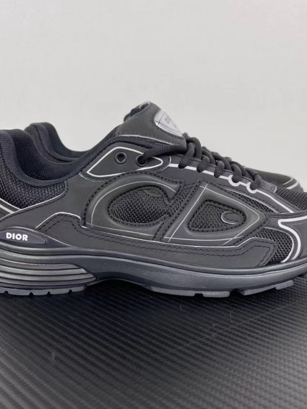 Dior B30 Sneakers - Men's Luxury Casual Shoes, Size 40 - Picture 2 of 5